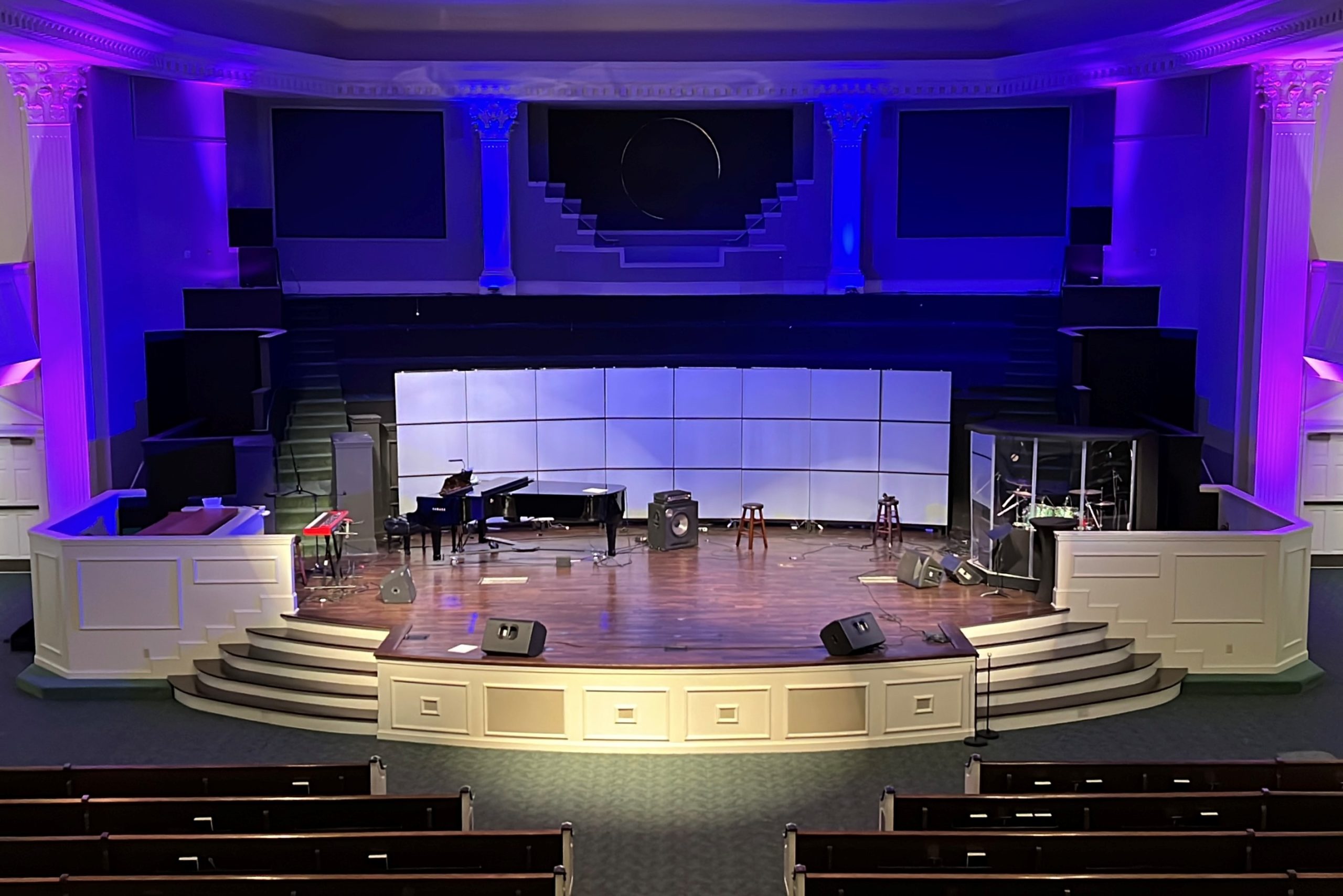 Shared Church Space For Rentcube Smart Storage Auction - hl1w16n