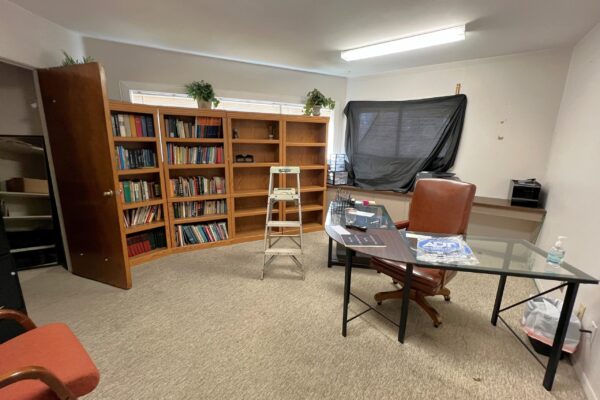 1007 E Pinecrest Drive Marshall Pastors office 1 edit