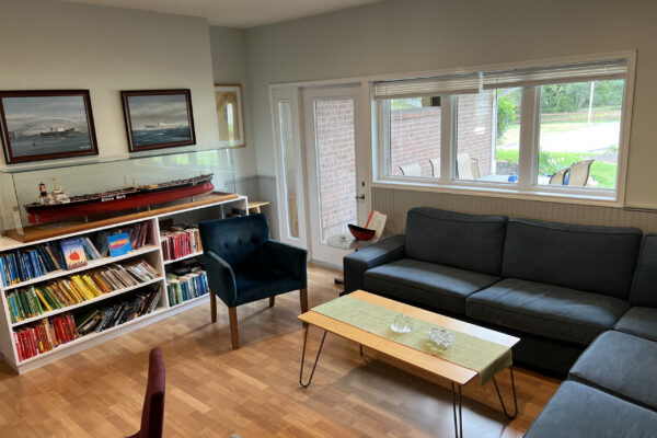 4309 Young Street - IMG_3029